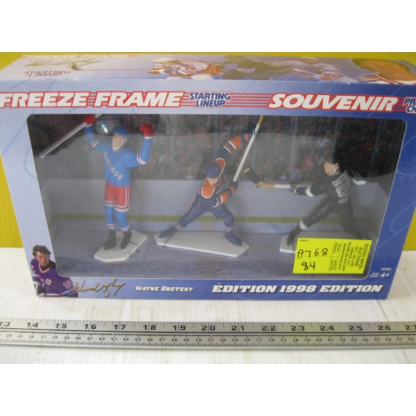 GRETZKY FIGURINES