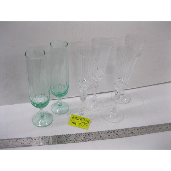 6 FLUTED WINEGLASSES