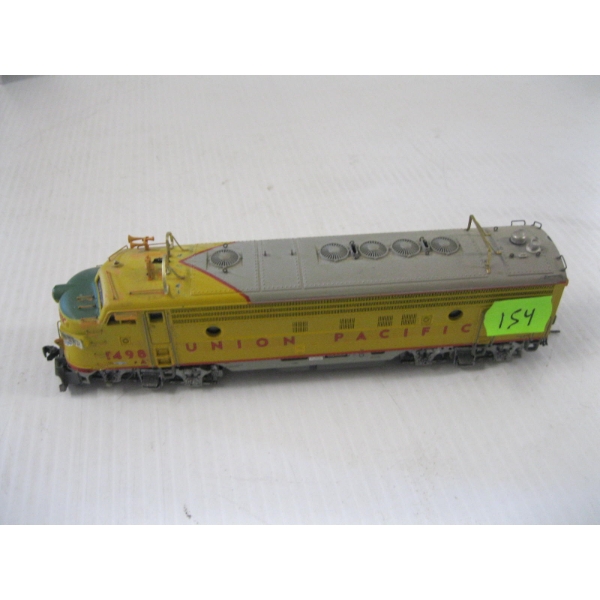 UNION PACIFIC ATLAS LOCOMOTIVE