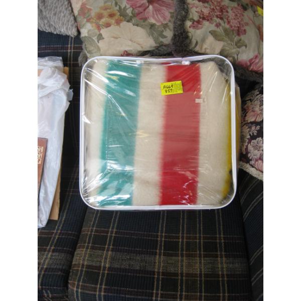HUDSONS BAY 4 POINT WOOL BLANKET