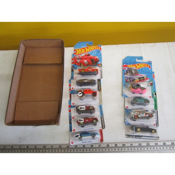 10 HOT WHEELS CARS