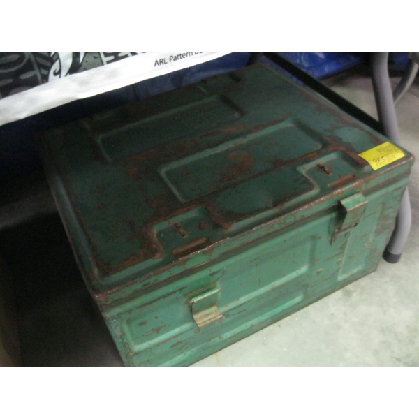 METAL ARMY BOX