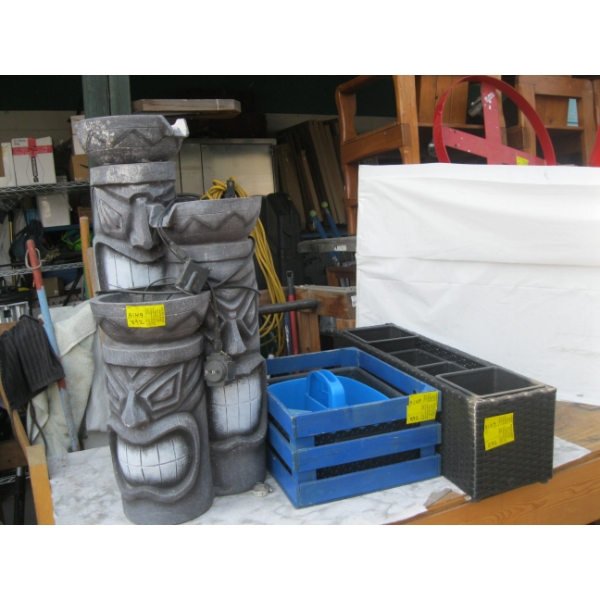TEAKY LOOKING WATER FOUNTAIN & PLANTER POTS