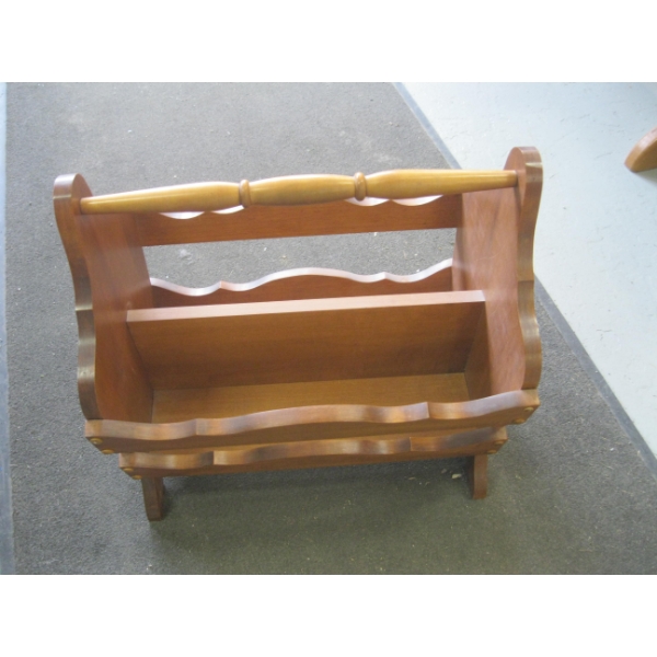 WOODEN MAGAZINE HOLDER