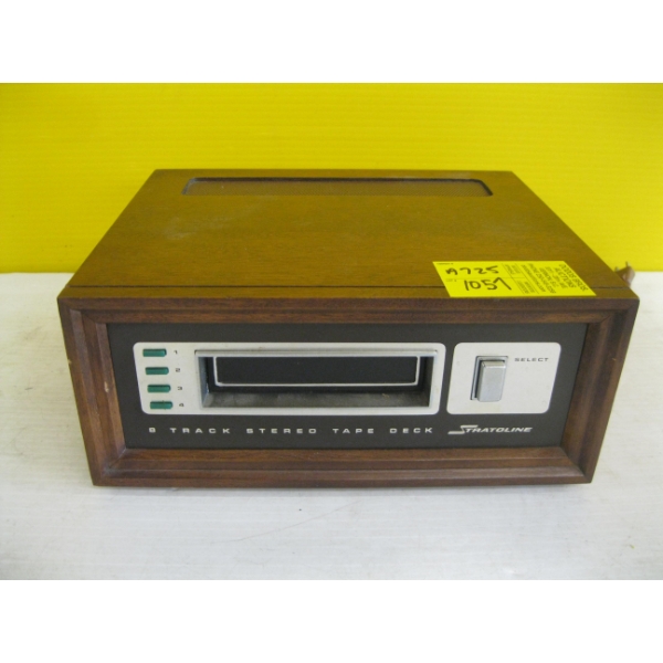 8 TRACK STEREO TAPE DECK W/CASE OF 8 TRACK TAPES