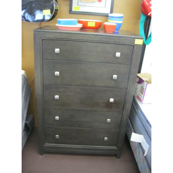 MATCHING 5 DRAWER CHEST OF DRAWERS W/SLOW CLOSE