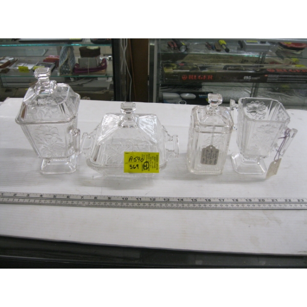 VINTAGE DECORATIVE GLASSWARE