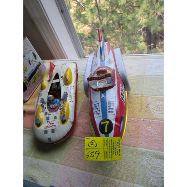 2 TIN TOYS  