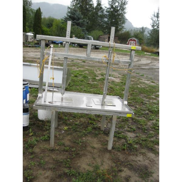 DOUBLE STAINLESS STEEL PRESS TABLE - 4'X32"