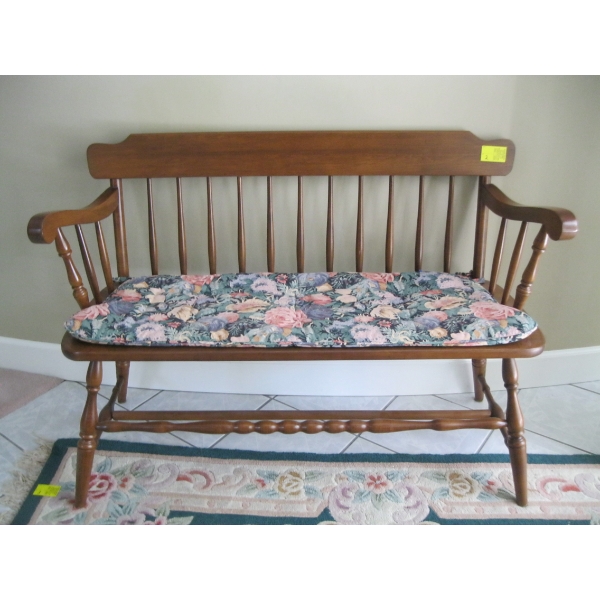 VILAS MAPLE WOOD BENCH W/PADDED SEAT