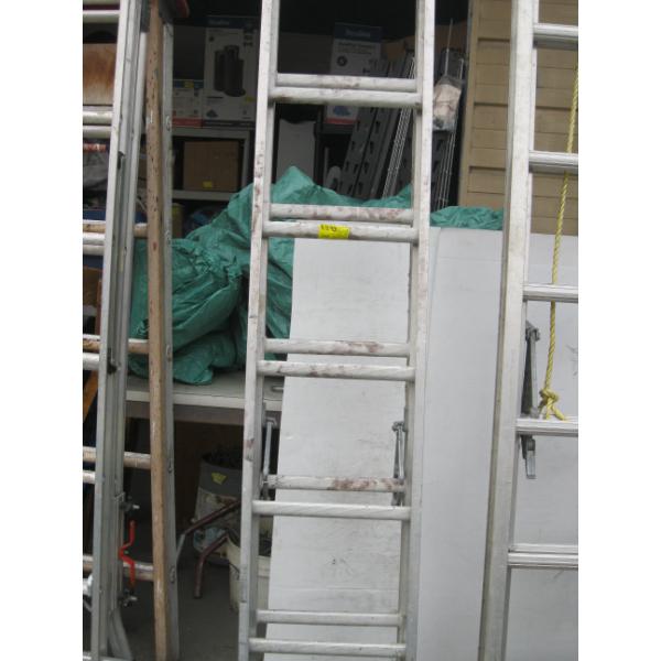 20' ALUMINUM EXTENSION LADDER