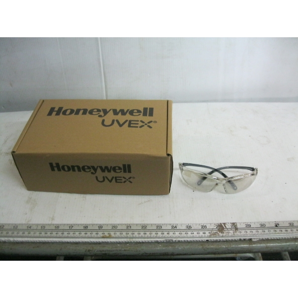NEW BOX OF 10 PAIR SAFETY GLASSES