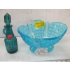 Image 1 : ELECTRIC BLUE DAISY IN PANEL DESIGN & SM. DECANTER