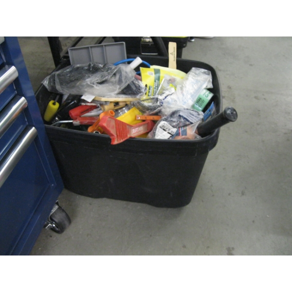 BIN OF ASST. PAINTING SUPPLIES & ACCESSORIES