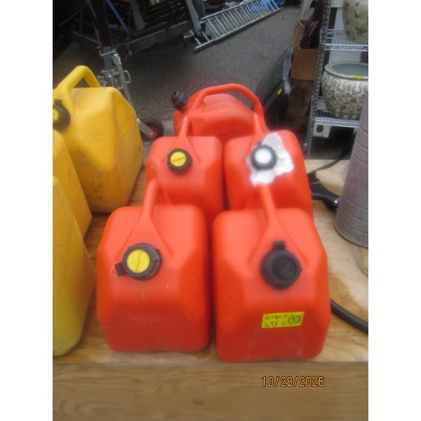 5 GAS FUEL CANS