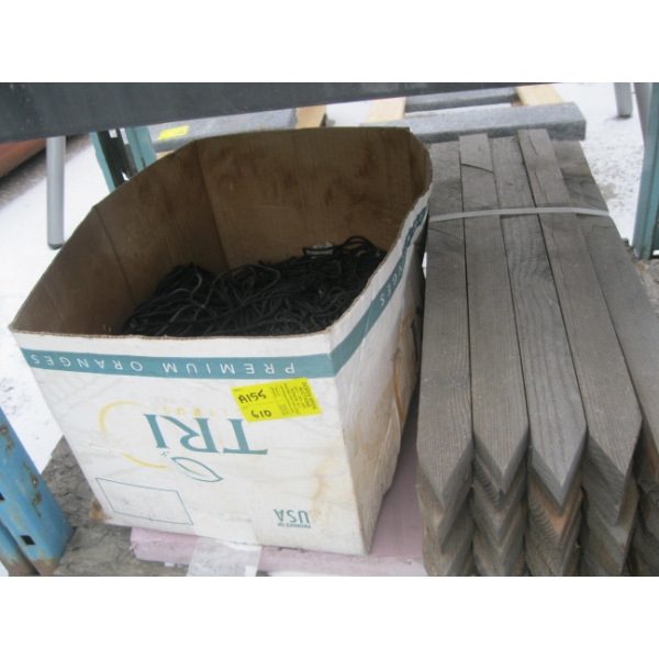 BLACK STRING & BUNDLE OF STAKES