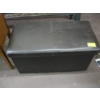 Image 1 : PADDED STORAGE BENCH