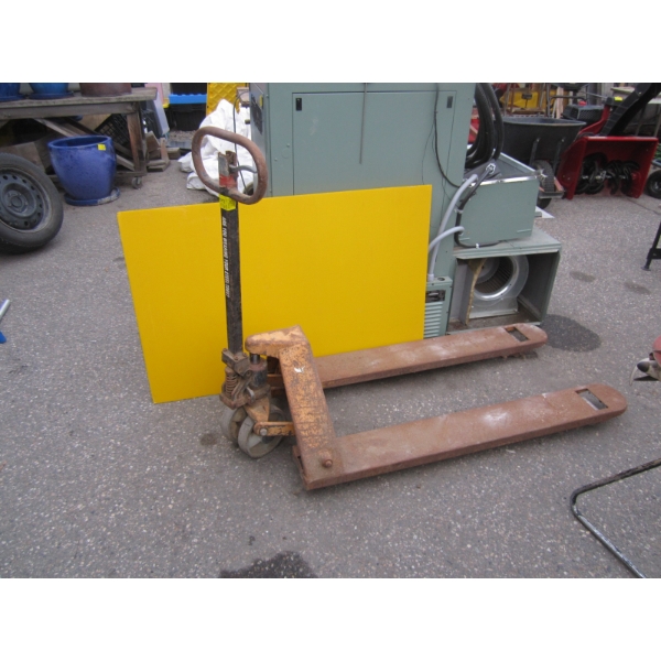 PALLET JACK