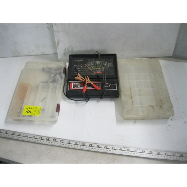 2 SM. PLASTIC PARTS DIVIDERS & A TUNE UP ANALYZER