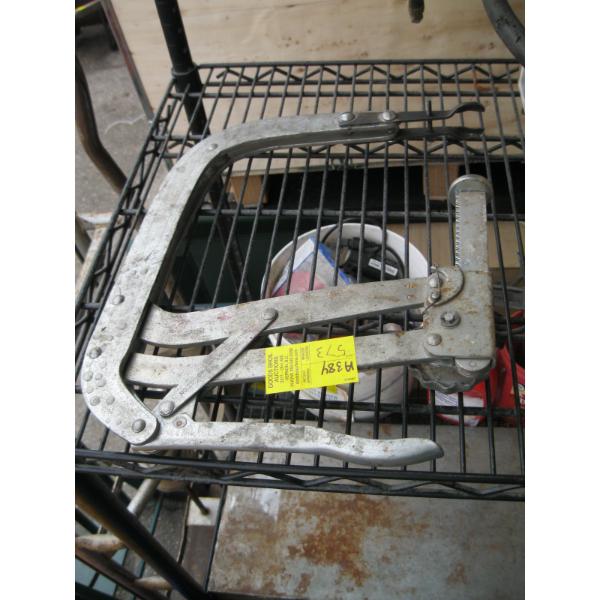 VALVE SPRING COMPRESSOR