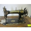 Image 2 : WHITE TREADLE SEWING MACHINE W/CABINET