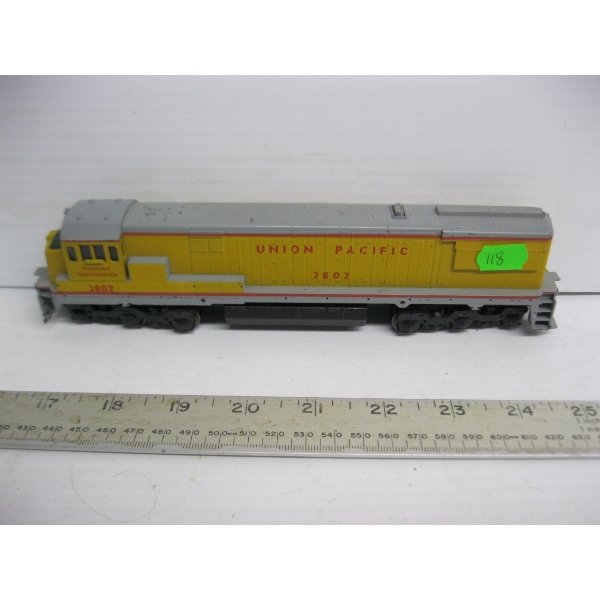 UNION PACIFIC LOCOMOTIVE - HO SCALE