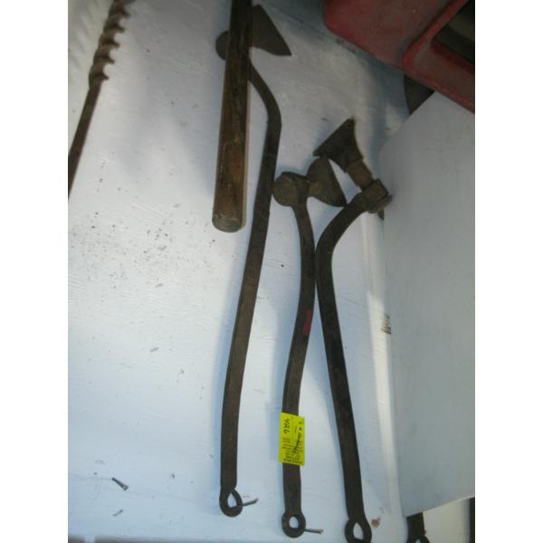 3 SHIP CAULKING IRONS & HAMMER