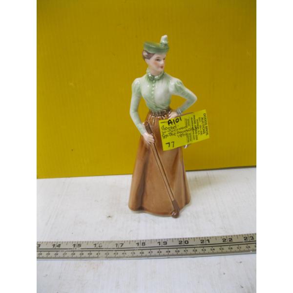 GOEBEL FIGURINE OF LADY GOLFER - "ON THE FAIRWAY"
