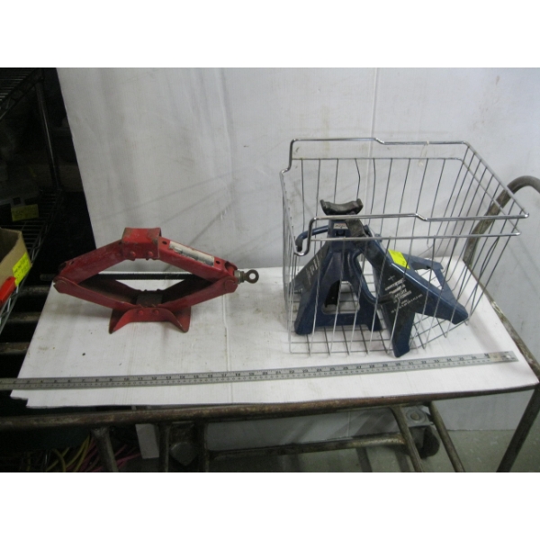PAIR OF 2 TON AXLE STANDS