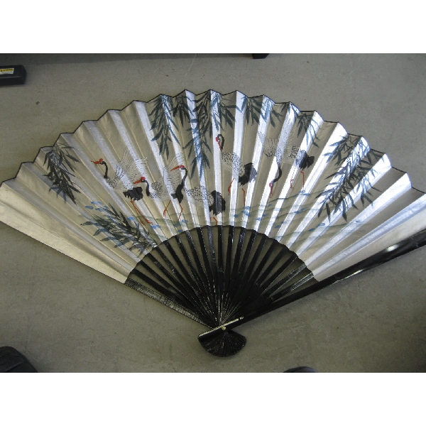 LG. JAPANESE FAN