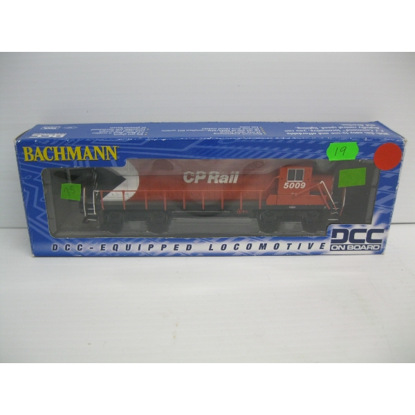 BACHMAN CP RAIL HO SCALE ENGINE