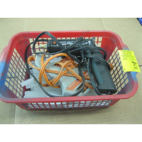 BASKET W/2 GLUE GUNS & GLUE STICKS