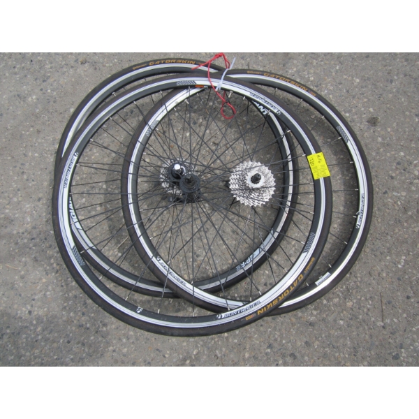 R3 CONTINENTAL GATOR SKIN 10 SPEED RACING TIRES
