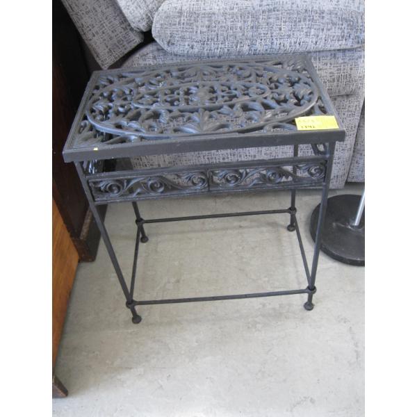 SM. CAST IRON TABLE