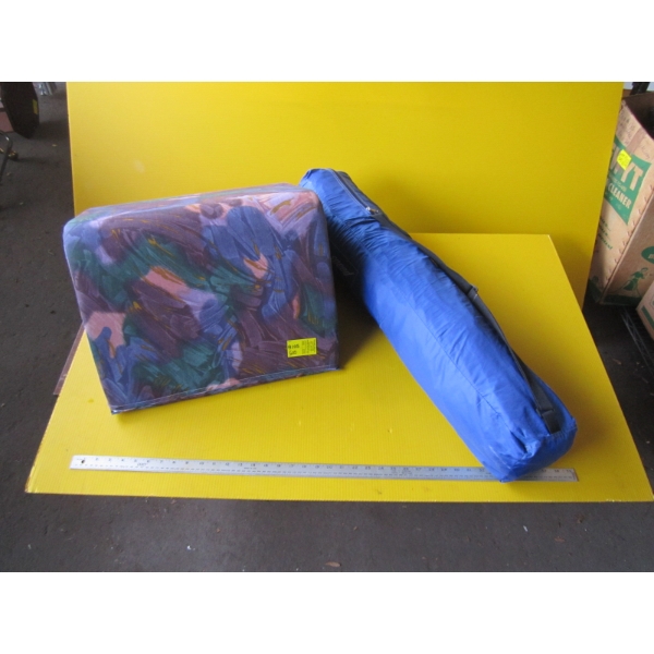 BED CUSHION & A LIGHTSPEED OPEN FRONT BEACH TENT