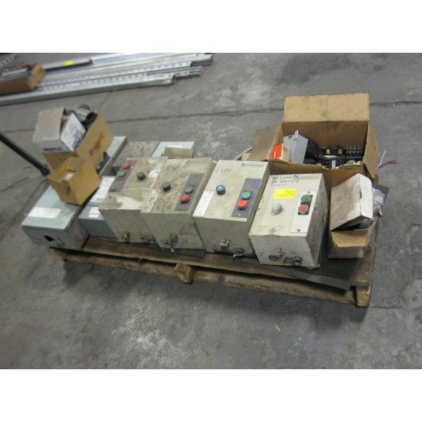 PALLET OF ASST. ELECTRICAL SWITCH BOXES, BREAKERS, ETC.