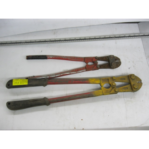 2 PAIR OF BOLT CUTTERS