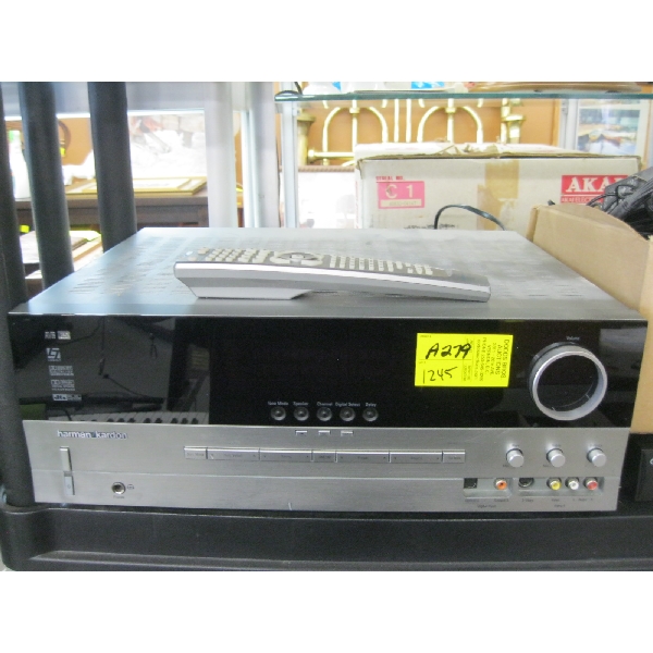 HARMON KARDON AMP W/REMOTE CONTROL