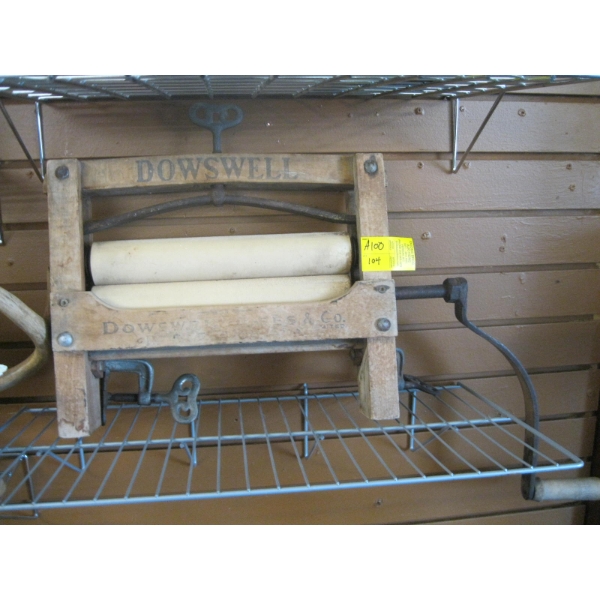 DOUSWELL ANTIQUE WRINGER