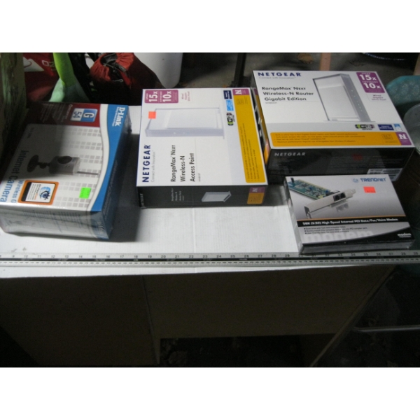 BOX OF NEW COMPUTER ITEMS - INTERNET CAMERA, WIRELESS ACCESS POINT, ETC.