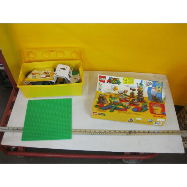 SUPER MARIO LEGO SET