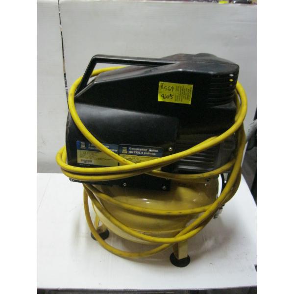 POWERFIST 2HP 5 GALLON PANCAKE COMPRESSOR