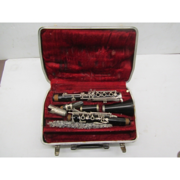 MAZZEO CLARINET IN CASE