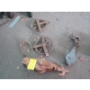 Image 8 : LOT OF PULLEYS