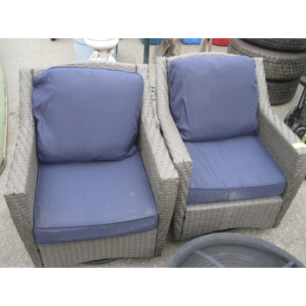 2 WICKER LOOK PATIO SWIVEL CHAIRS