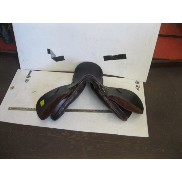 ENGLISH SADDLE