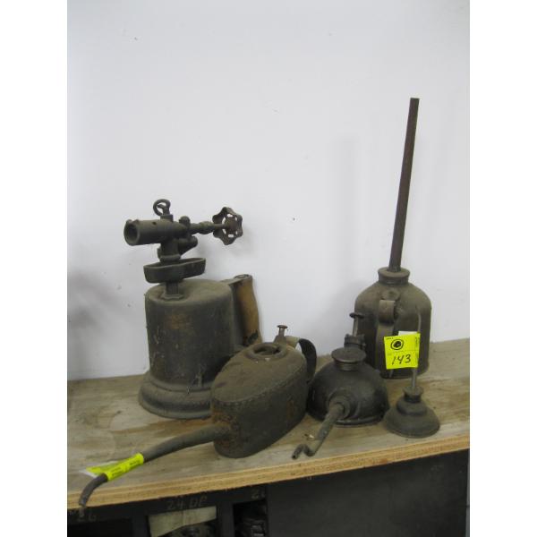 VINTAGE OIL CANS & TORCH
