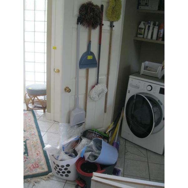 ASST. CLEANING MOPS, BROOMS, EXTENSION HANDLE, ETC.