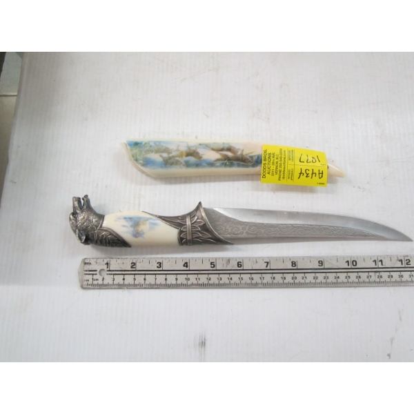 WOLF HANDLE KNIFE W/SHEATH