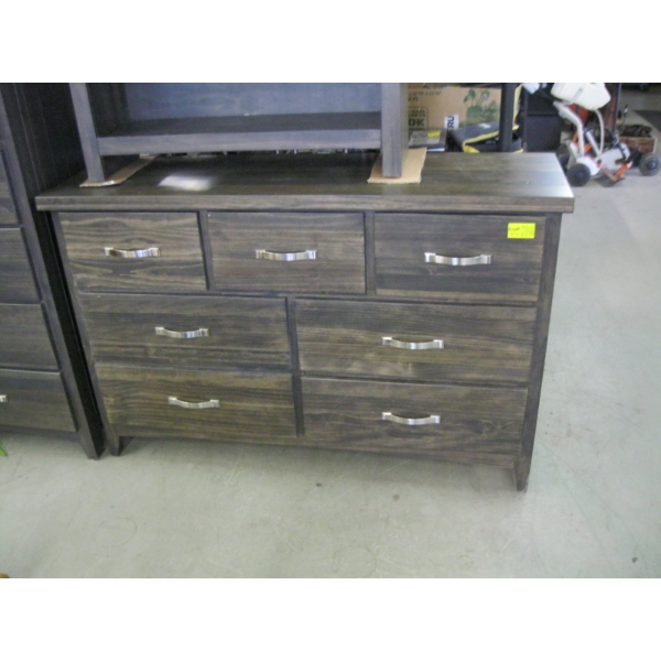 7 DRAWER MODERN DRESSER